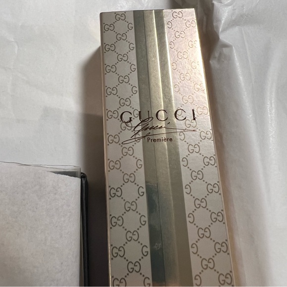 Gucci Interlocking G Charm Keyring and Gucci Premiere perfume gift set - Picture 2 of 6